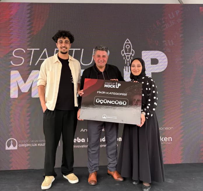 StartUp MockUp festival alanı